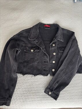 Cropped Black Denim Jacket - Women